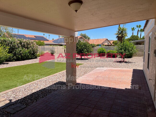 Building Photo - 6732 W Kimberly Way
