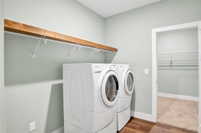 Building Photo - 1307 Little Duck Cir