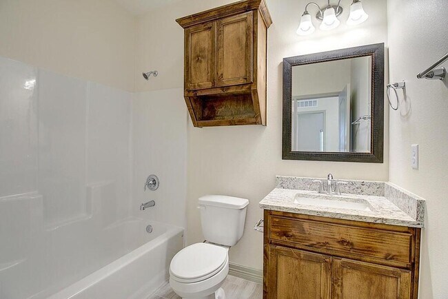 Building Photo - 2205 Crystal Bay Dr.