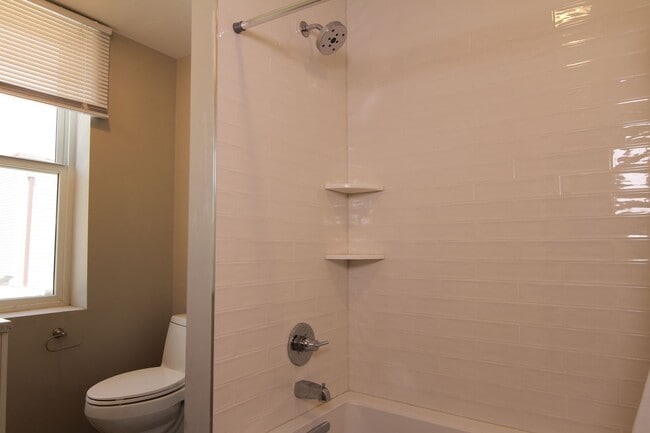 Building Photo - 3945 Baring St