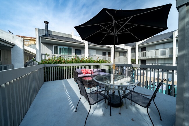 Building Photo - 1124 Eureka St