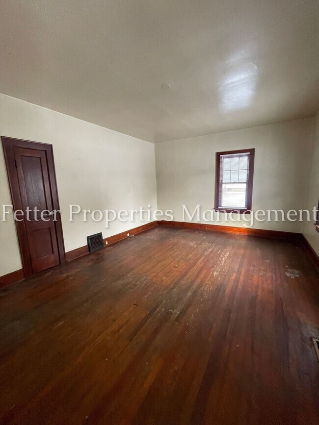 Building Photo - 1651 Burdette Ave