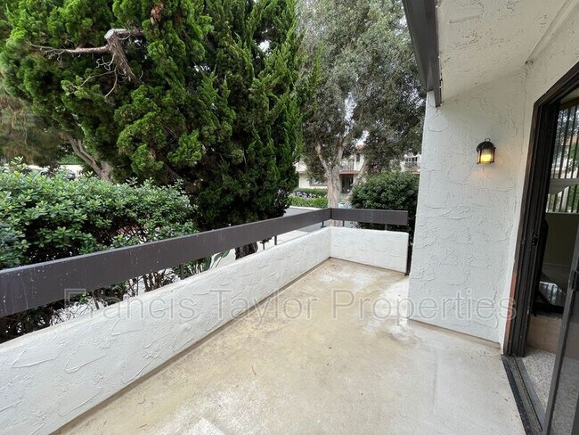 Building Photo - 7526 Jerez Ct