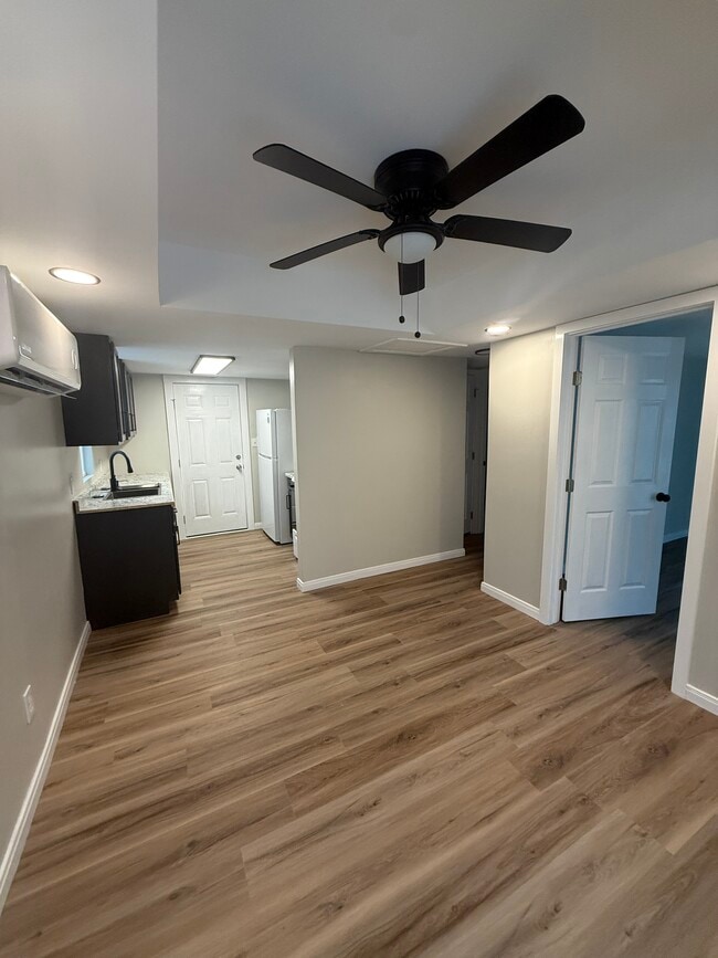 Building Photo - 5442 Nelson Ln