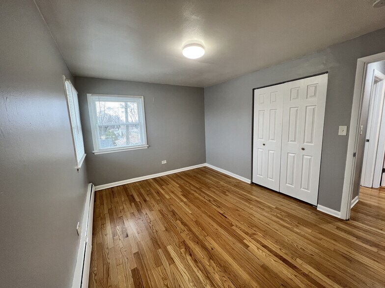 Building Photo - 1827 N 43rd Ave