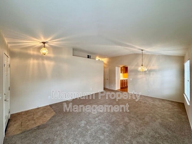 Building Photo - 32034 Corte La Puenta