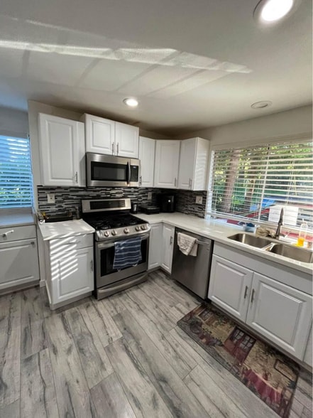 Building Photo - 2112 164th Ave NE