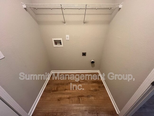 Building Photo - 95 Creek Way