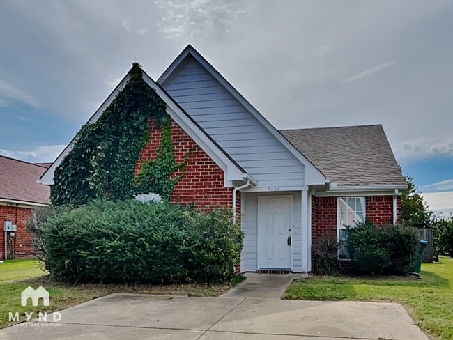 Building Photo - 5624 Kaitlyn Dr W