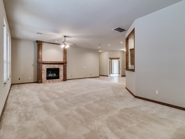 Building Photo - Fenwick Garden Village + Gated Community i...