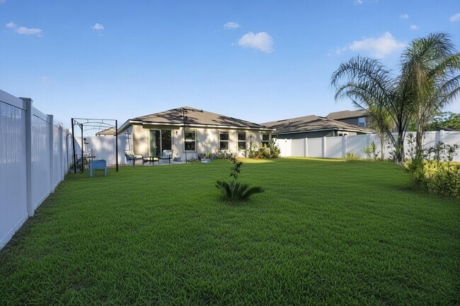 Building Photo - 430 Falcon Ridge Rd