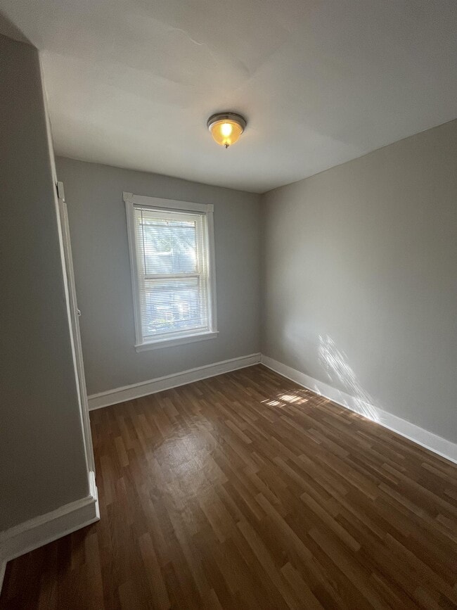 Building Photo - 2828 W Clementine St