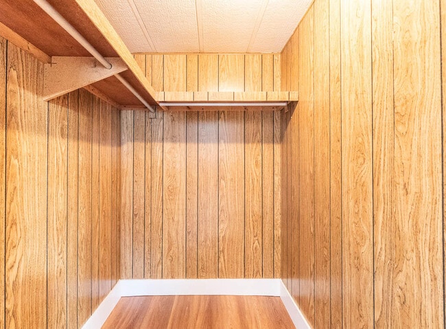 Building Photo - 23023 Watergate Cir