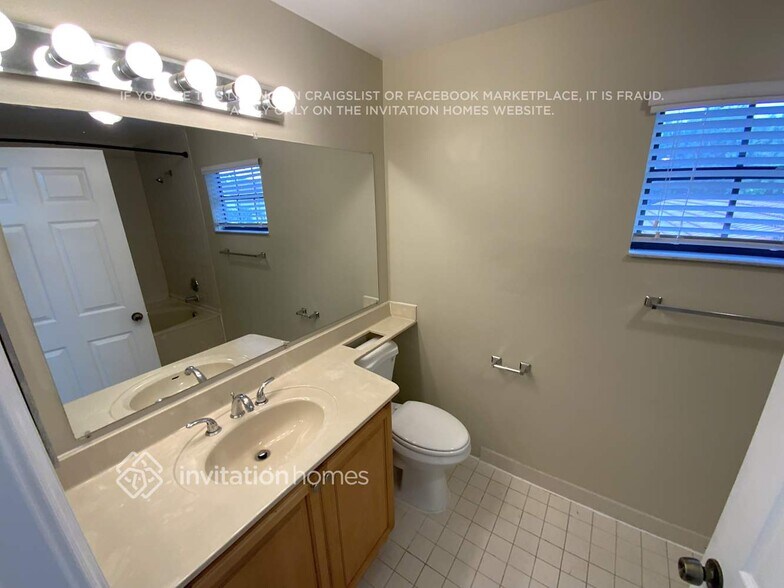 Building Photo - 1730 Shoreside Cir