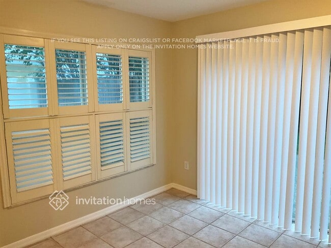 Building Photo - 14911 Rocky Ledge Dr