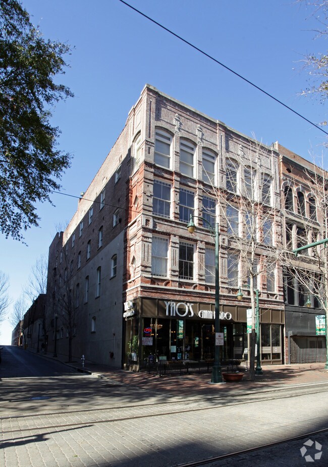 Primary Photo - Cornerstone Flats