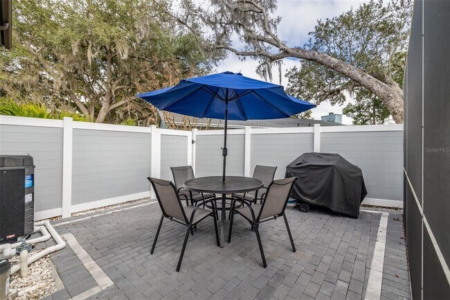 Building Photo - 23700 Lake Hills Dr