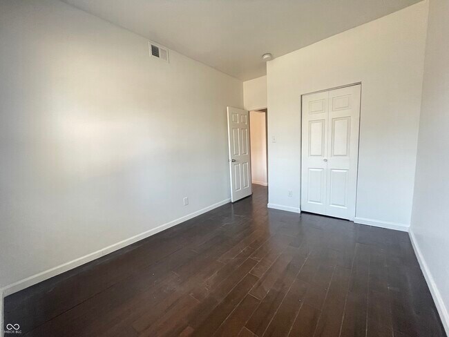 Building Photo - 3818 Central Ave