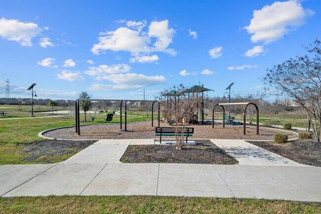 Building Photo - 17708 Zinfandel Dr