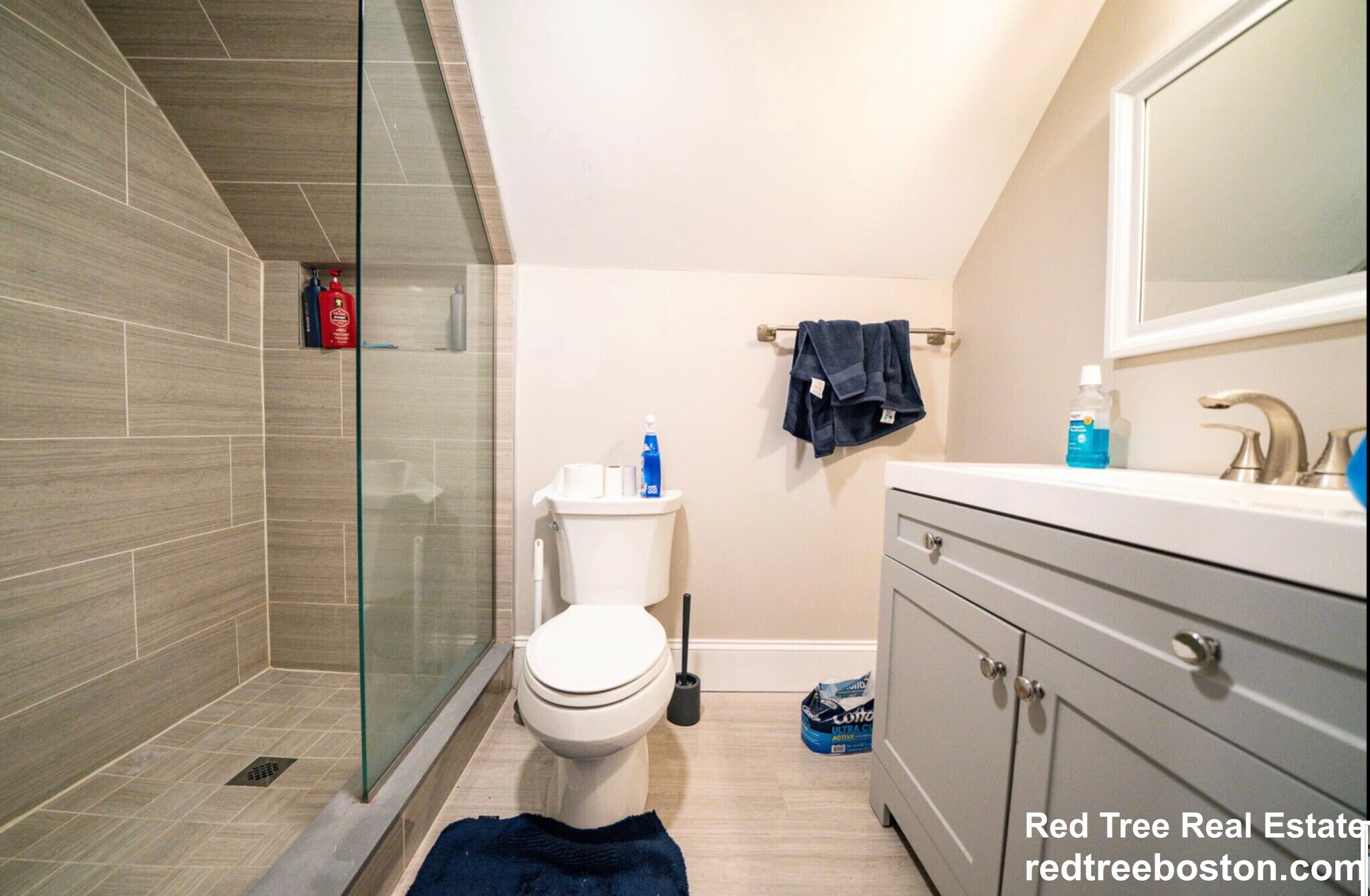 Building Photo - 91 Hillside St