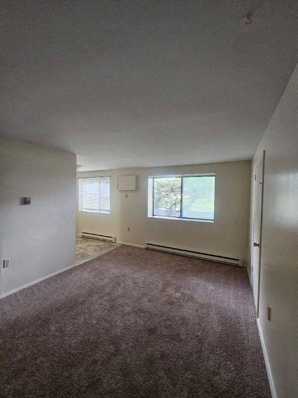 Building Photo - 4103 Pine Hollow Dr