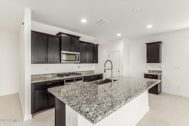 Building Photo - 18012 W Pierson St