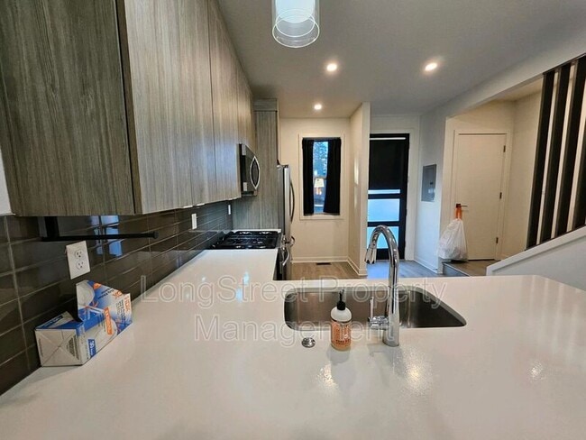 Building Photo - 7334 N Curtis Ave