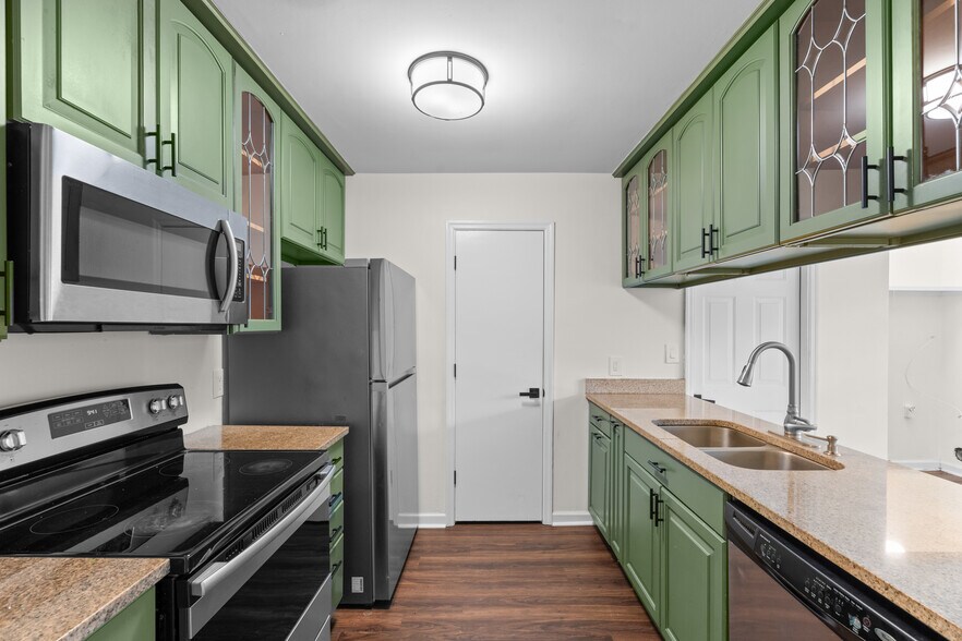 Building Photo - 16 Bitterroot Ln