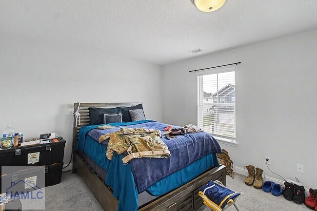 Building Photo - 785 Fairview Cir