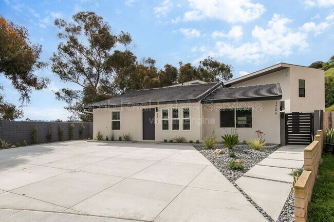 Building Photo - 1710 Hanford Dr