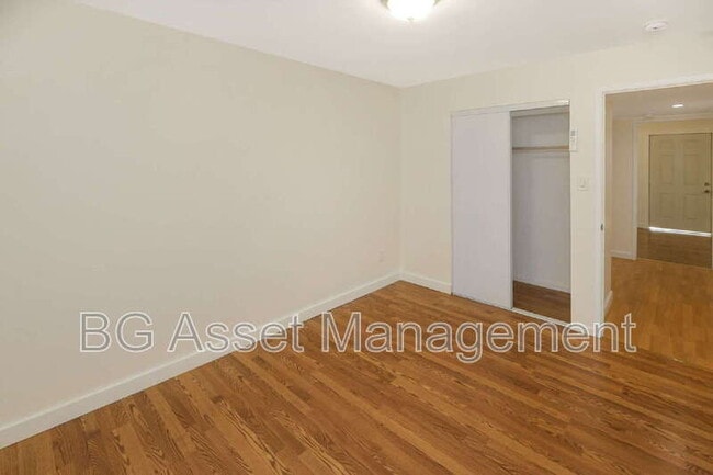 Building Photo - 961 Barkley Ct