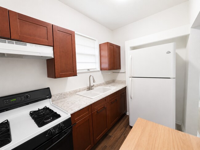 Building Photo - 6833 Avenue C