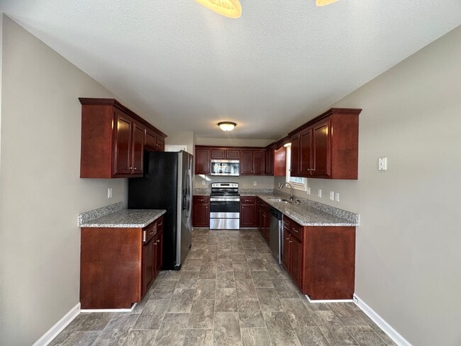 Building Photo - Beautiful Single Family Home