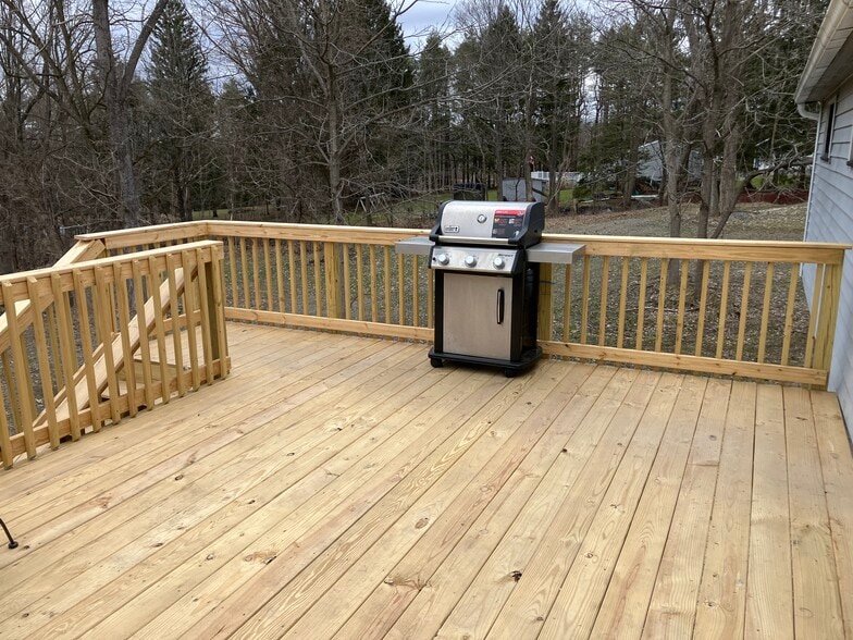 Deck - 6910 County Road 37
