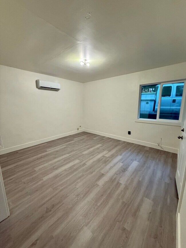 Building Photo - 14755 Armstrong Woods Rd