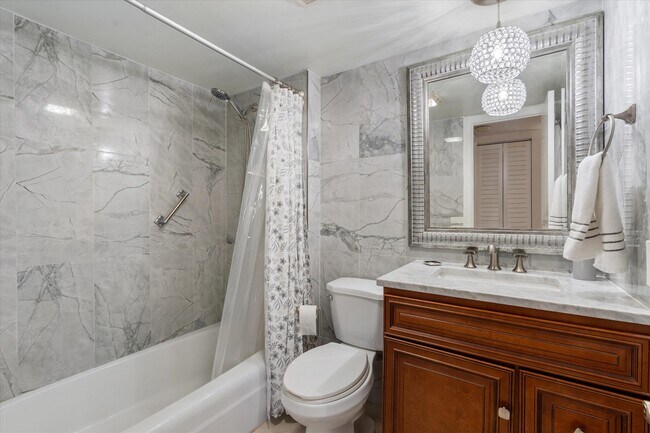 Building Photo - 3224 S Ocean Blvd