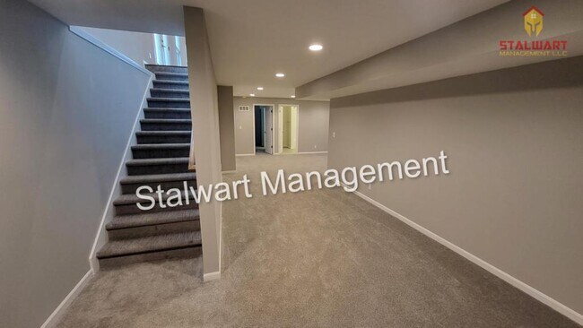 Building Photo - 15824 Riley St