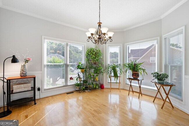 Building Photo - 821 Soaring Dr NE