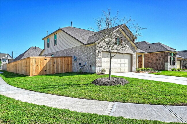 Building Photo - Blue Abbot Drive, Fresno, TX 77545 - 4 BR 2.5 BA single-family home