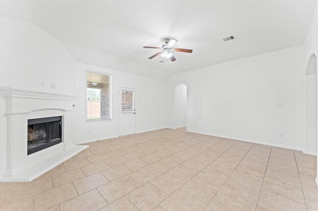 Building Photo - 5610 Glenfield Spring Ln