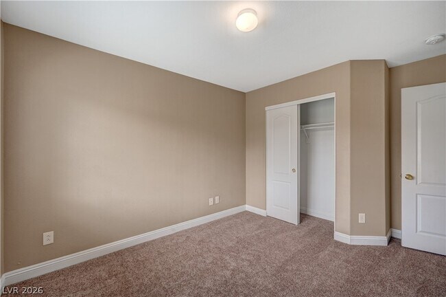 Building Photo - 9185 Wild Briar Ln