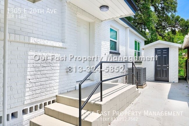 Building Photo - 1305 E 20th Ave