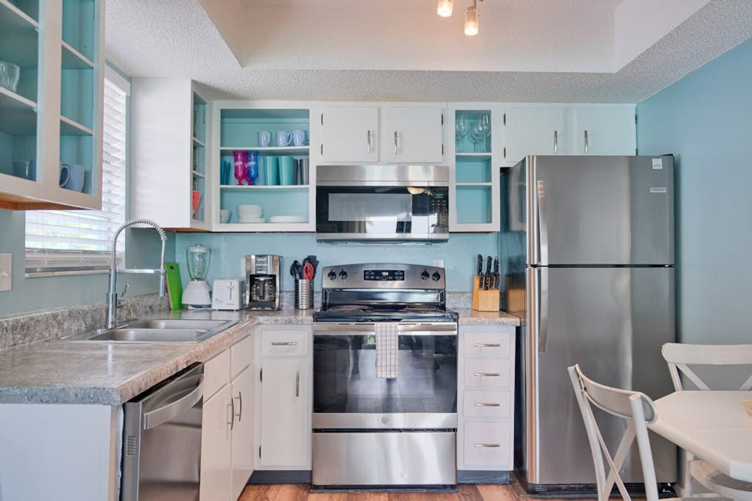 Building Photo - 2205 Avenue B