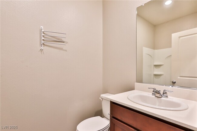 Building Photo - 2465 Bellinzona Pl