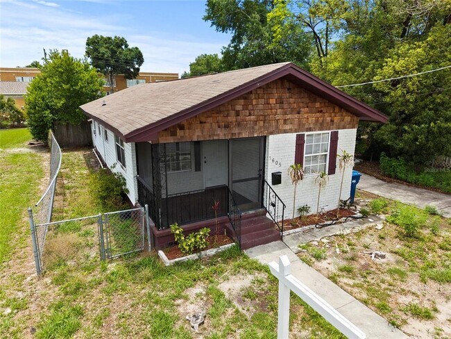 Building Photo - 1605 E 29th Ave