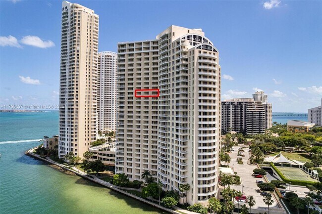 Building Photo - 888 Brickell Key Dr