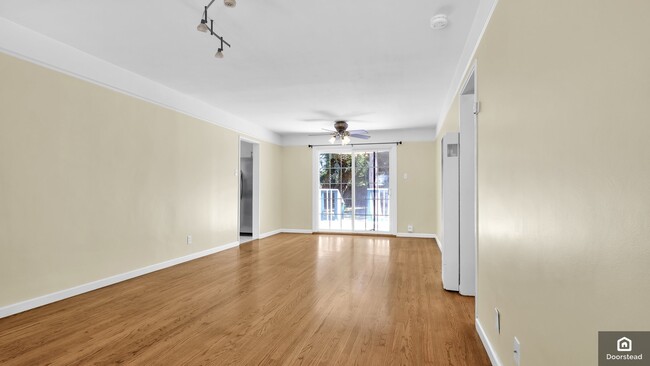 Building Photo - 518 Yuba St