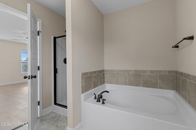 Building Photo - 204 Sandy Springs Rd