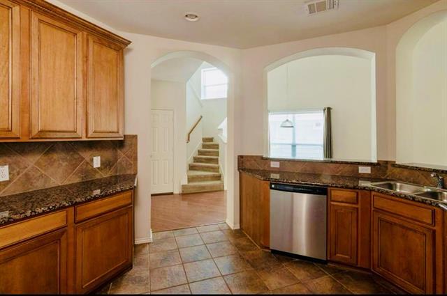 Building Photo - 9717 Hedge Bell Dr
