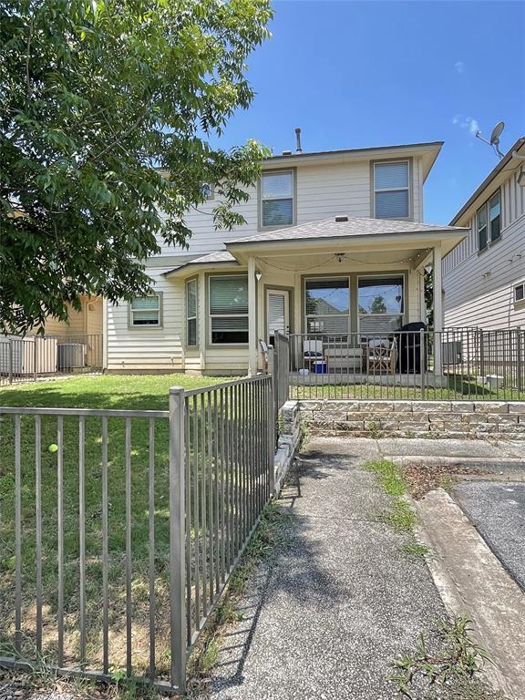 Building Photo - 12605 Charlies Ln